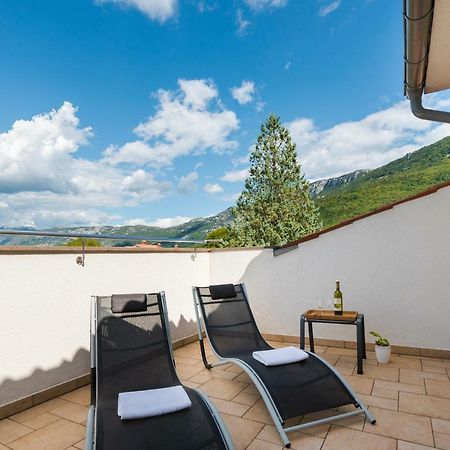 Apartment Qualich Plomin Dış mekan fotoğraf