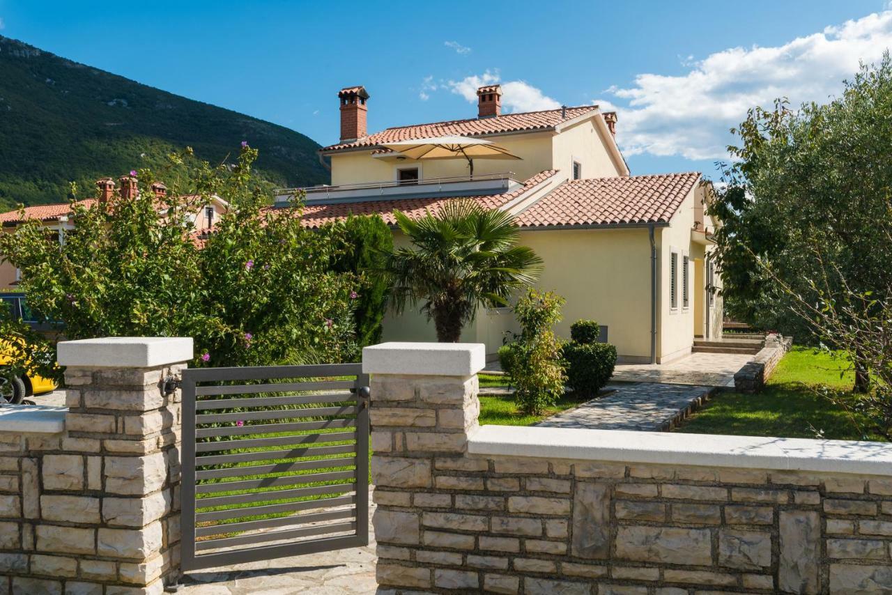 Apartment Qualich Plomin Dış mekan fotoğraf